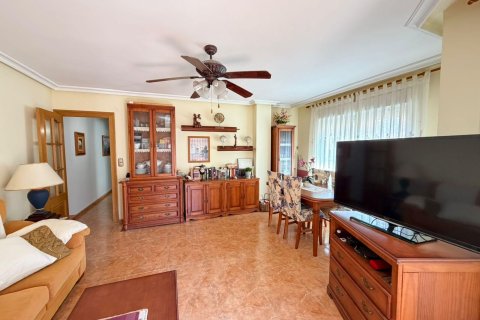 Dzīvoklis pārdošanā Torrevieja, Alicante, Spānijā 3 istabas, 113 m2 Nr. 161714 - attēls 2