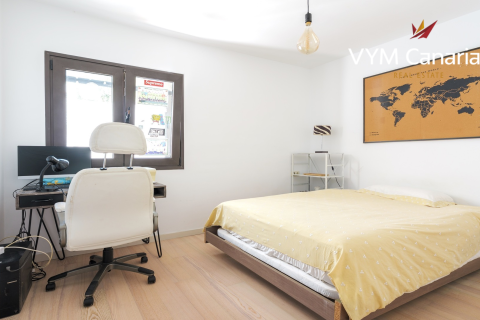 Villa for sale in Adeje, Tenerife, Spain 5 bedrooms, 230 sq.m. No. 172004 - photo 25