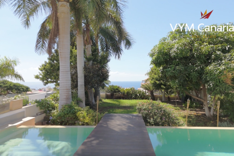 Villa for sale in Adeje, Tenerife, Spain 5 bedrooms, 230 sq.m. No. 172004 - photo 20