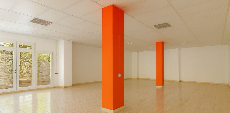 Commercial property in Llucmajor, Mallorca, Spain 363 sq.m. No. 144602