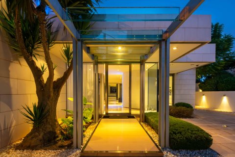 Villa for sale in Sol De Mallorca, Mallorca, Spain 5 bedrooms, 727 sq.m. No. 144599 - photo 10