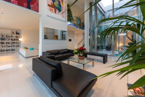 Villa for sale in Sol De Mallorca, Mallorca, Spain 5 bedrooms, 727 sq.m. No. 144599 - photo 11