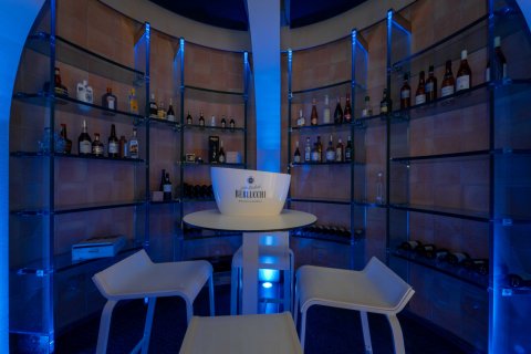 Villa for sale in Sol De Mallorca, Mallorca, Spain 5 bedrooms, 727 sq.m. No. 144599 - photo 28