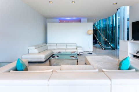 Villa for sale in Sol De Mallorca, Mallorca, Spain 5 bedrooms, 727 sq.m. No. 144599 - photo 17