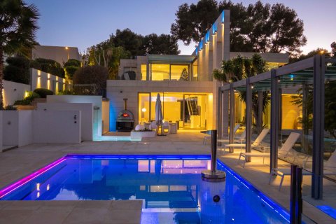 Villa for sale in Sol De Mallorca, Mallorca, Spain 5 bedrooms, 727 sq.m. No. 144599 - photo 2