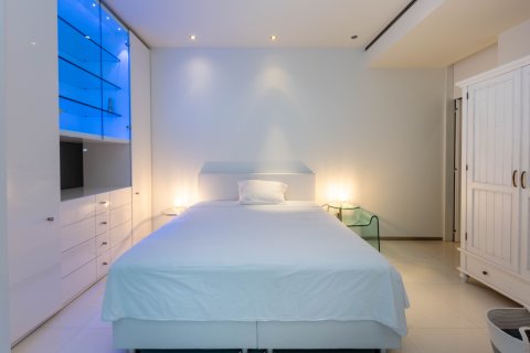 Villa for sale in Sol De Mallorca, Mallorca, Spain 5 bedrooms, 727 sq.m. No. 144599 - photo 26