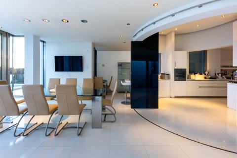 Villa for sale in Sol De Mallorca, Mallorca, Spain 5 bedrooms, 727 sq.m. No. 144599 - photo 13