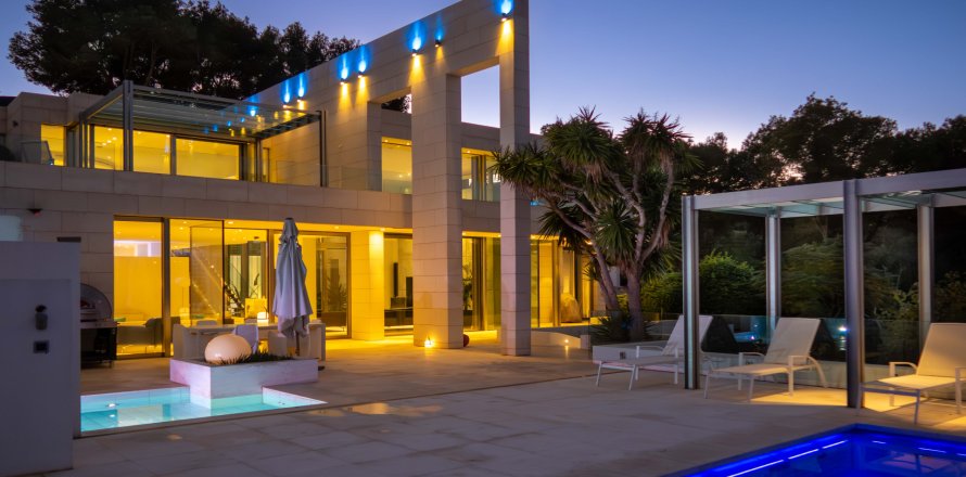 Villa in Sol De Mallorca, Mallorca, Spain 5 bedrooms, 727 sq.m. No. 144599