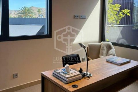 Huoneisto myytävänä San Cristobal de La Laguna, Tenerife, Espanja, 3 makuuhuonetta, 155 m2 No. 144597 - kuva 8