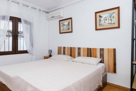 Kamienica w La Zenia, Alicante, Hiszpania 3 sypialnie, 80 mkw. nr 155089 – zdjęcie 9