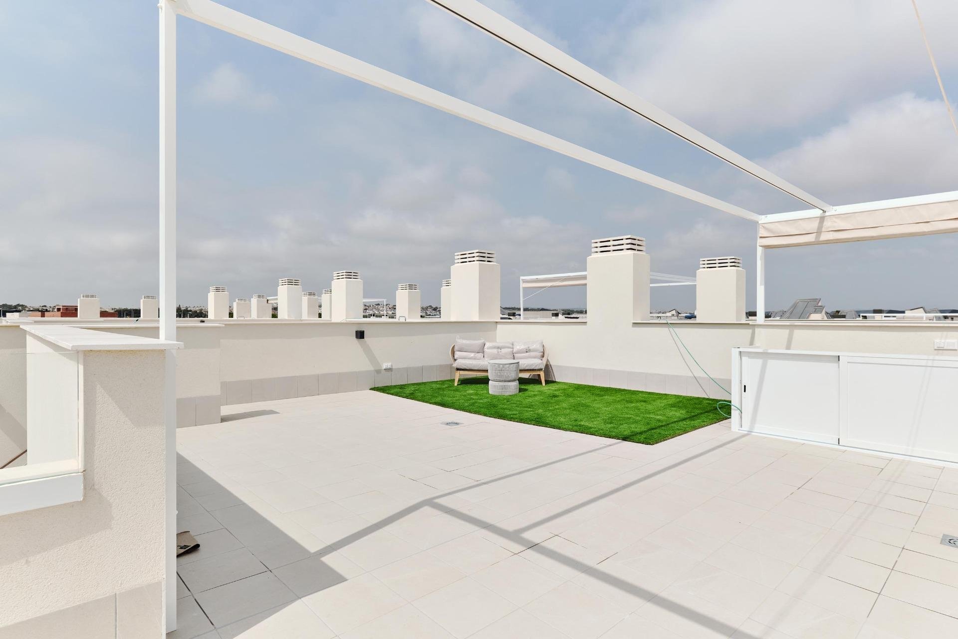 Bungalow i Torrevieja, Alicante, Spanien 2 sovrum, 106 kvm. Nr. 134291
