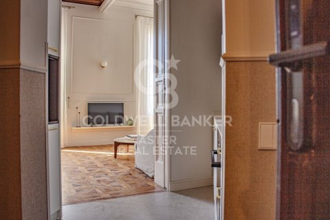 Kolmio myytävänä Barcelona, Espanja, 2 makuuhuonetta, 92 m2 No. 178974 - kuva 4