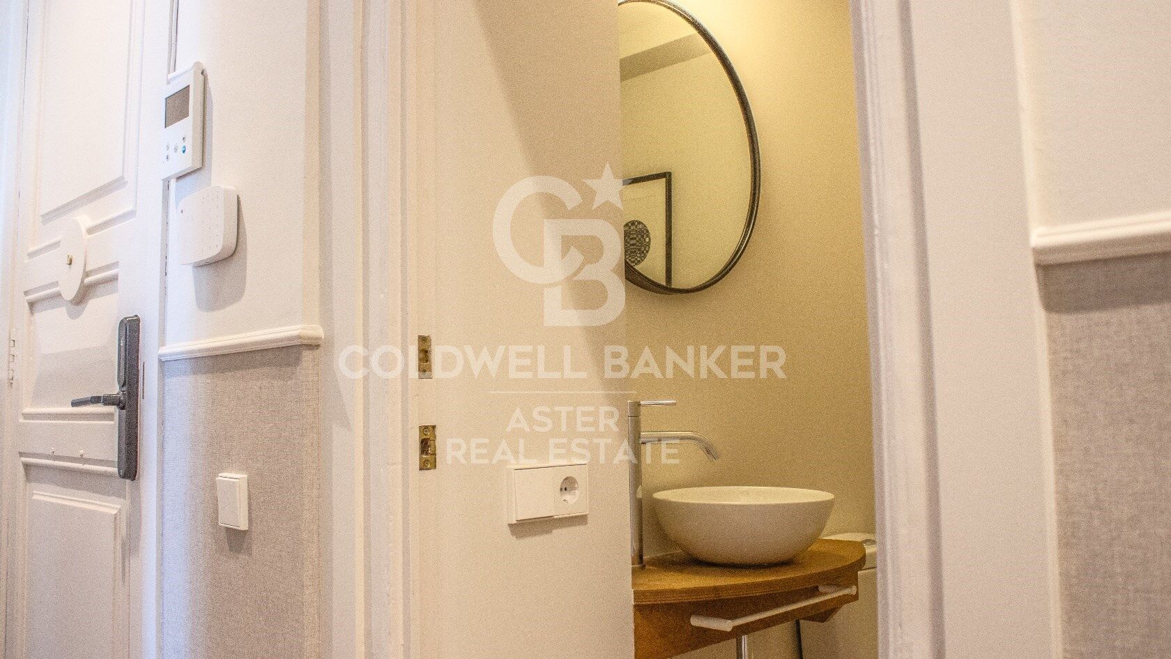 Triplex à Barcelona, Espagne 2 chambres, 92 m2 No. 178974