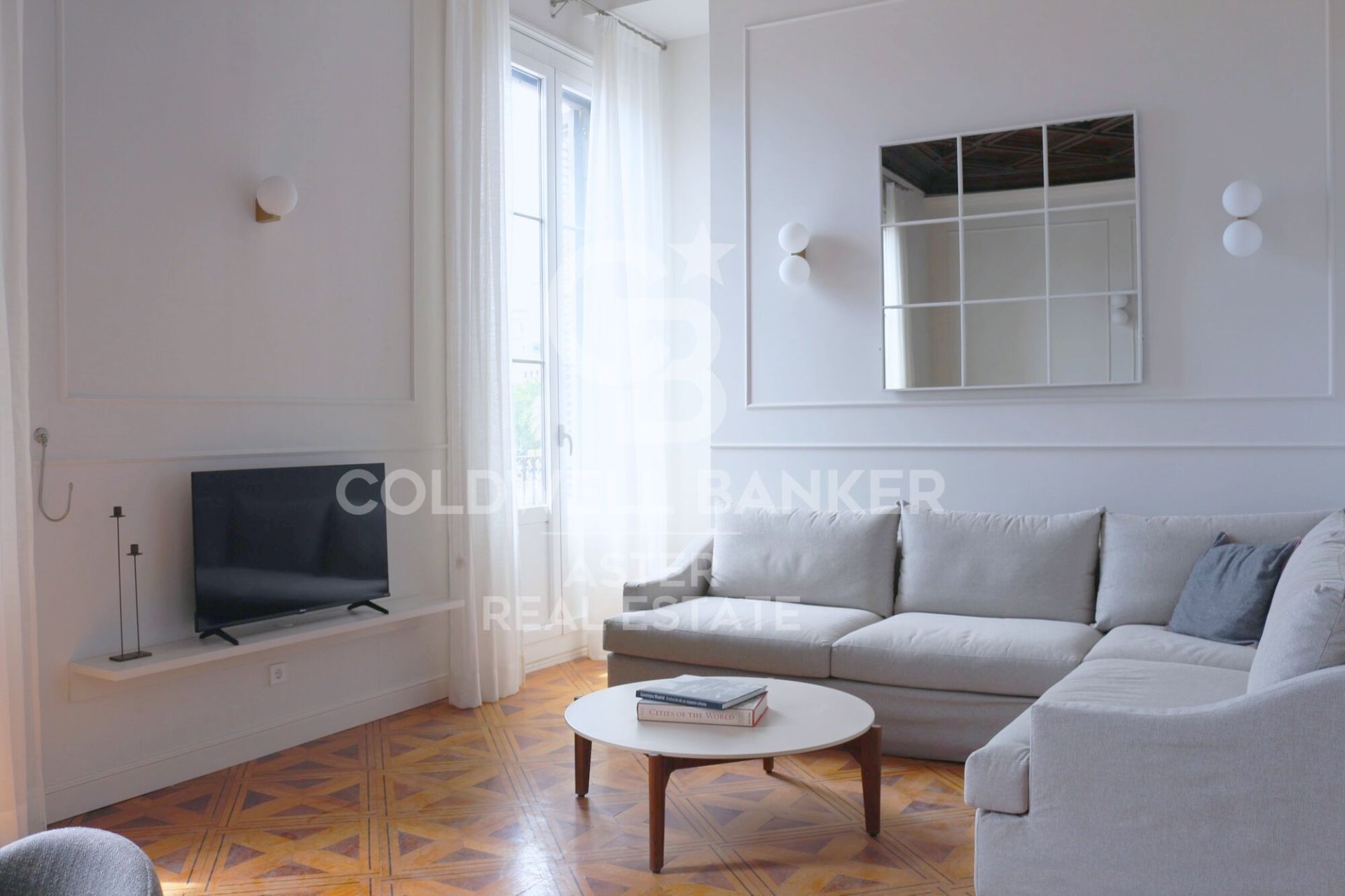 Triplex à Barcelona, Espagne 2 chambres, 92 m2 No. 178974