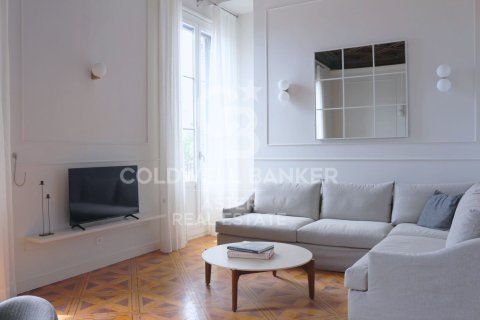 Kolmio myytävänä Barcelona, Espanja, 2 makuuhuonetta, 92 m2 No. 178974 - kuva 2