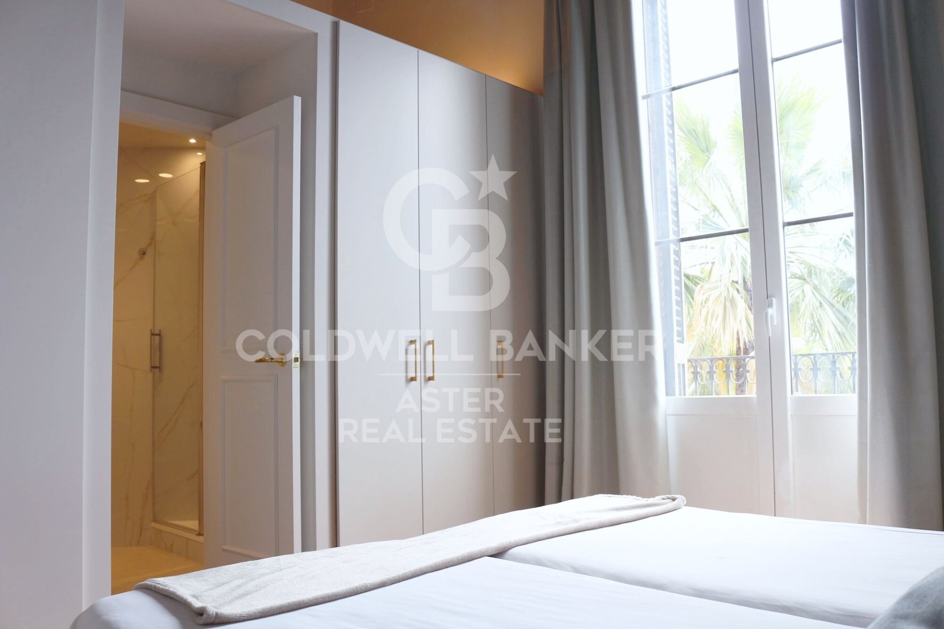 Triplex à Barcelona, Espagne 2 chambres, 92 m2 No. 178974