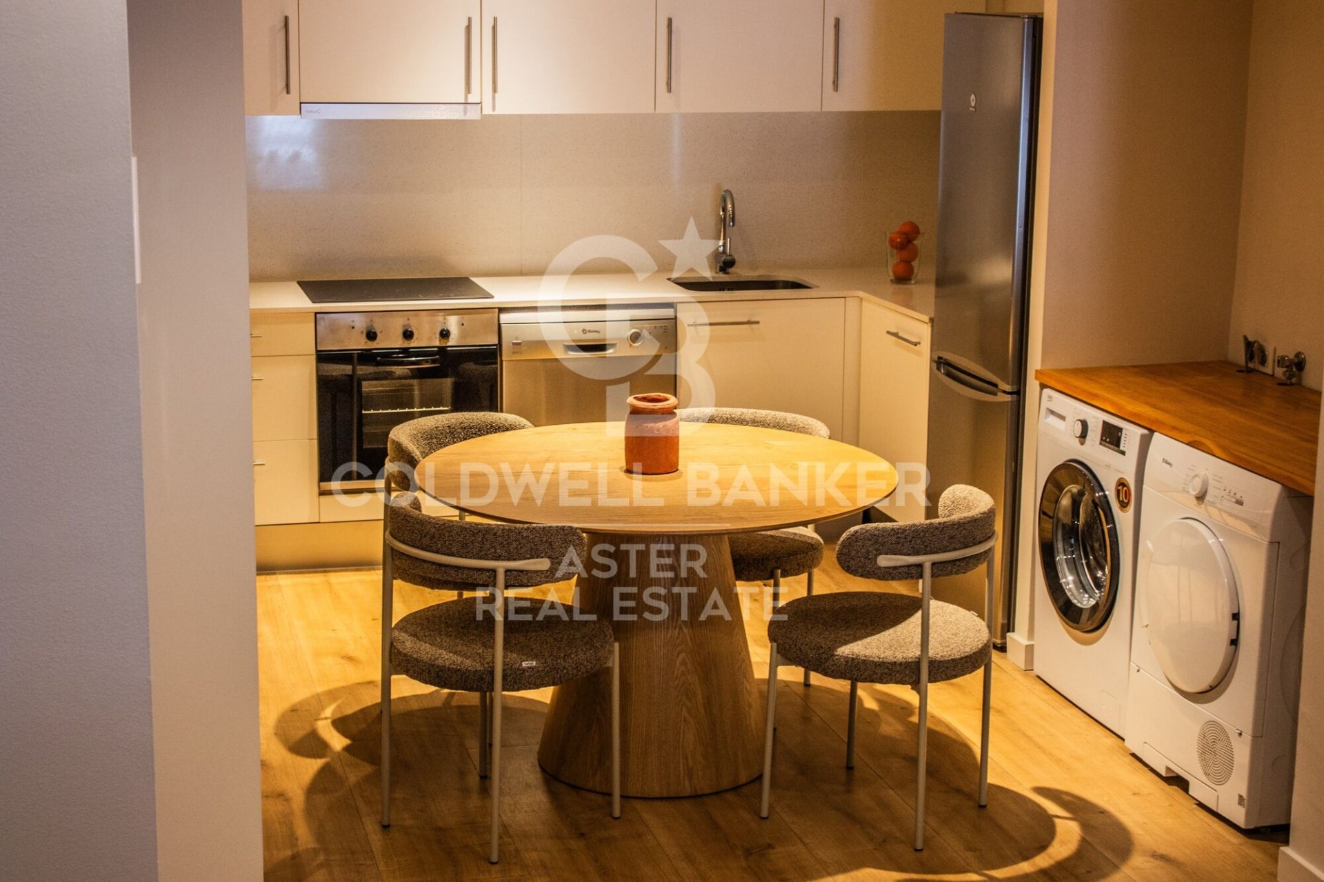 Triplex in Barcelona, Spain 1 bedroom, 69 sq.m. No. 178971