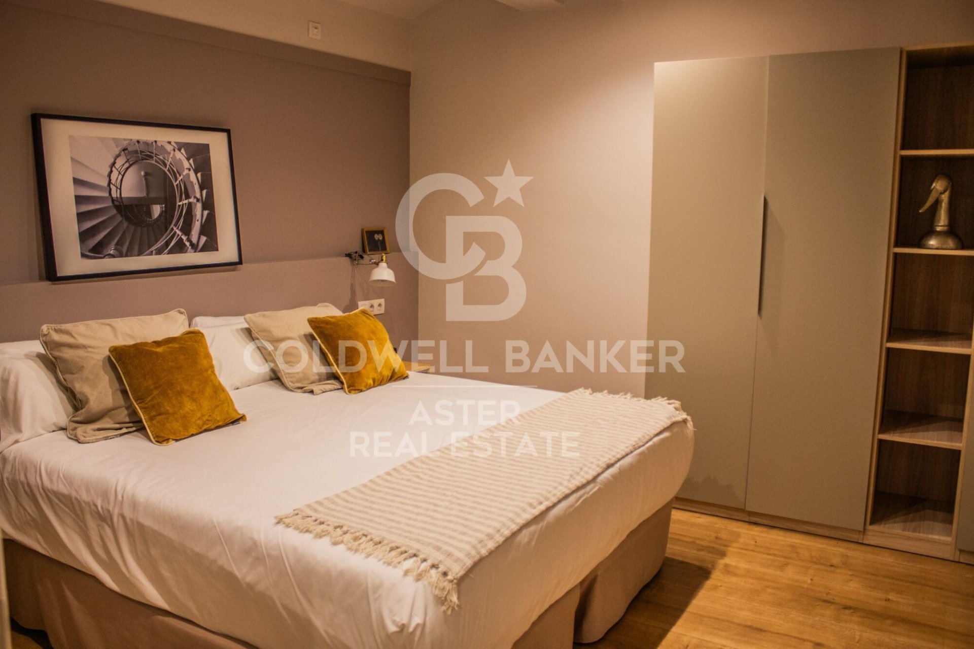 Triplex in Barcelona, Spain 1 bedroom, 69 sq.m. No. 178971