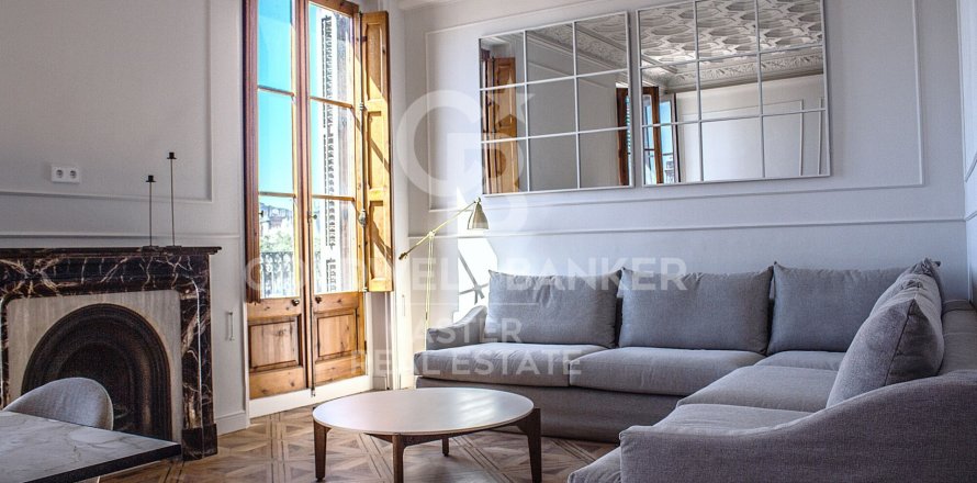 Kolmio Barcelona, Espanja 2 makuuhuonetta, 89 m2 No. 178972