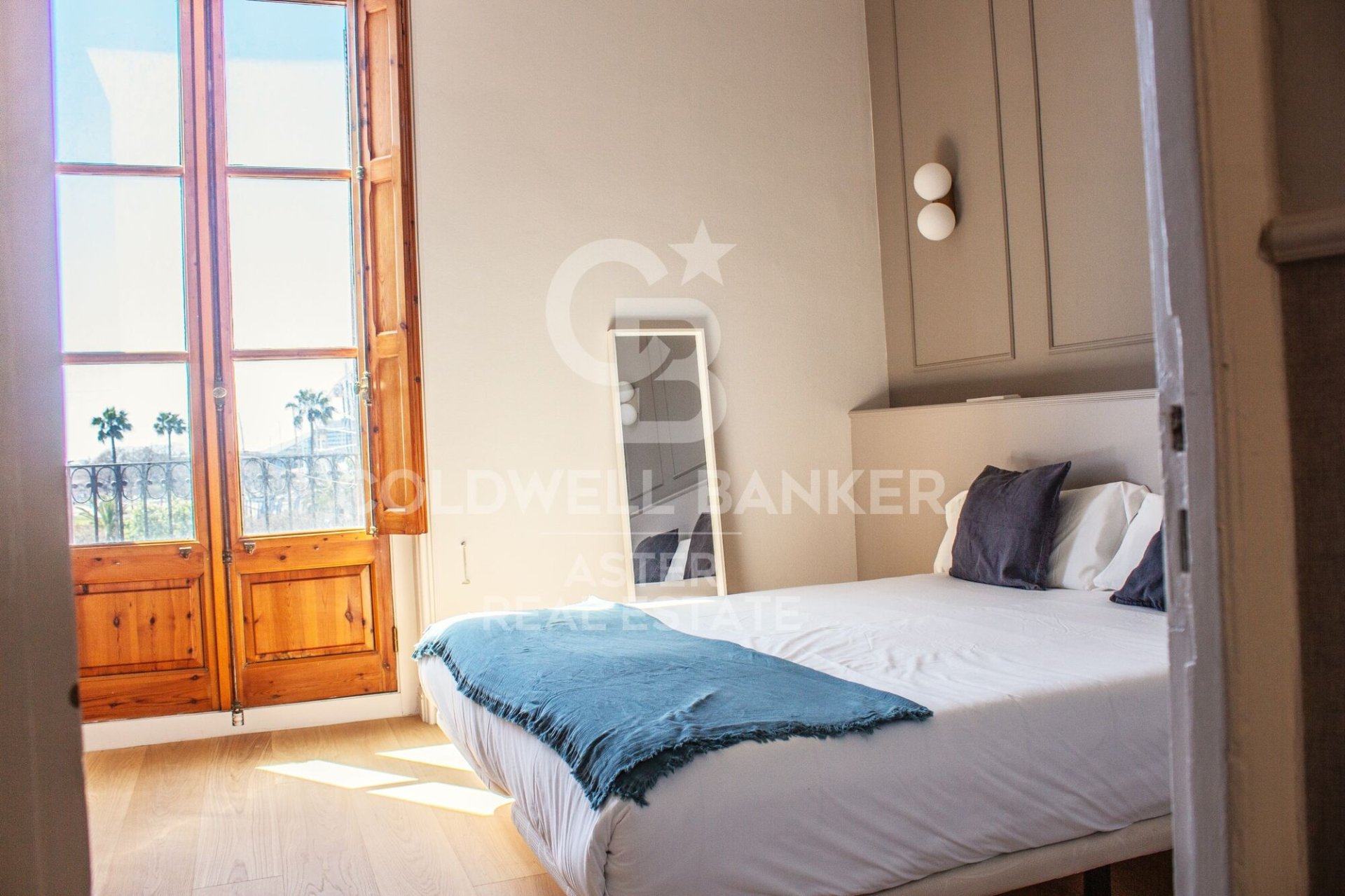Triplex à Barcelona, Espagne 2 chambres, 89 m2 No. 178972
