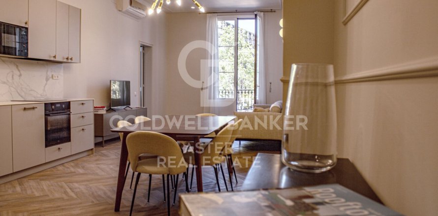 Kolmio Barcelona, Espanja 2 makuuhuonetta, 118 m2 No. 178975