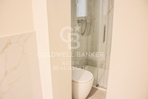Kolmio myytävänä Barcelona, Espanja, 2 makuuhuonetta, 118 m2 No. 178975 - kuva 8