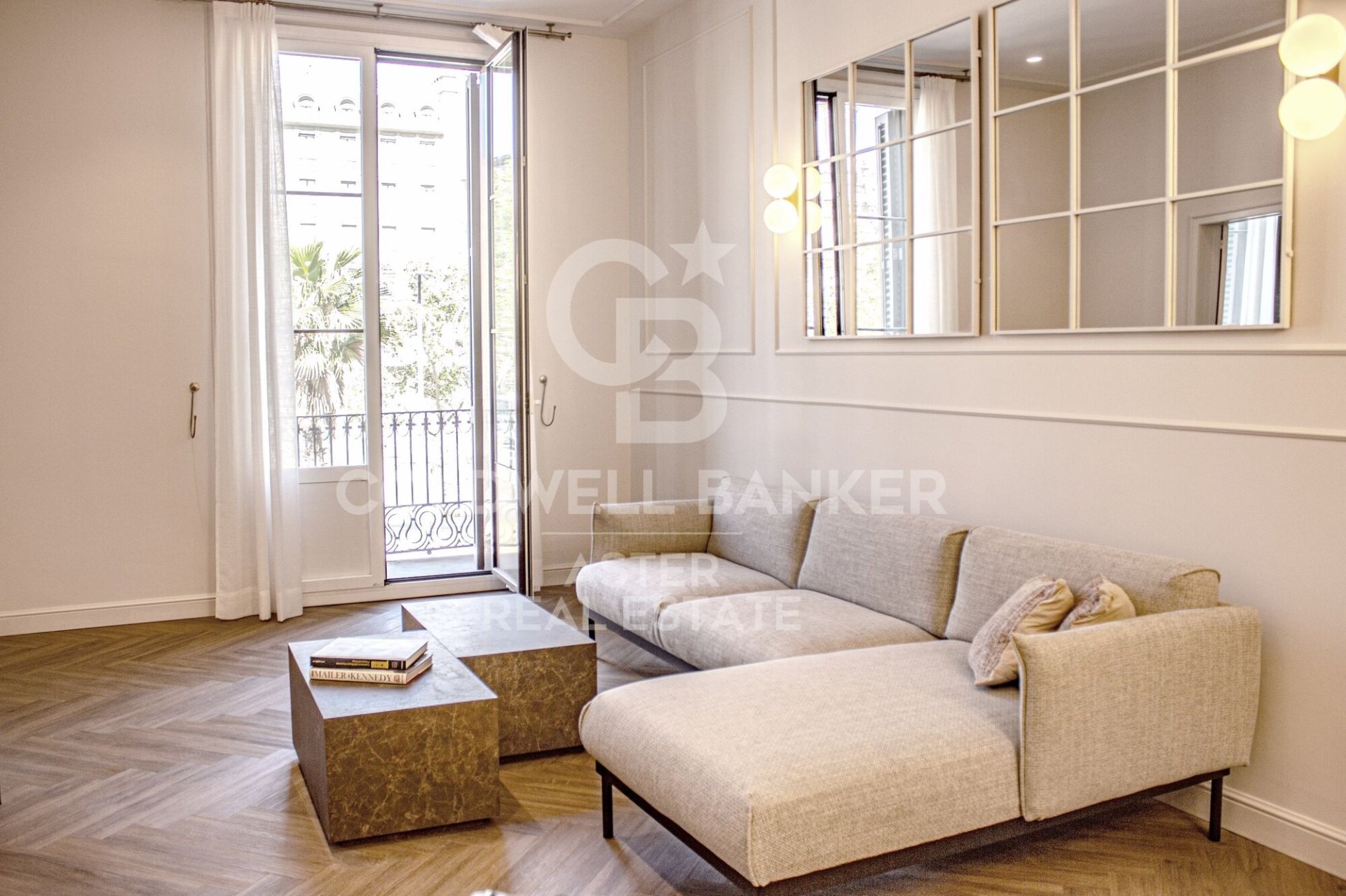 Triplex à Barcelona, Espagne 2 chambres, 118 m2 No. 178975