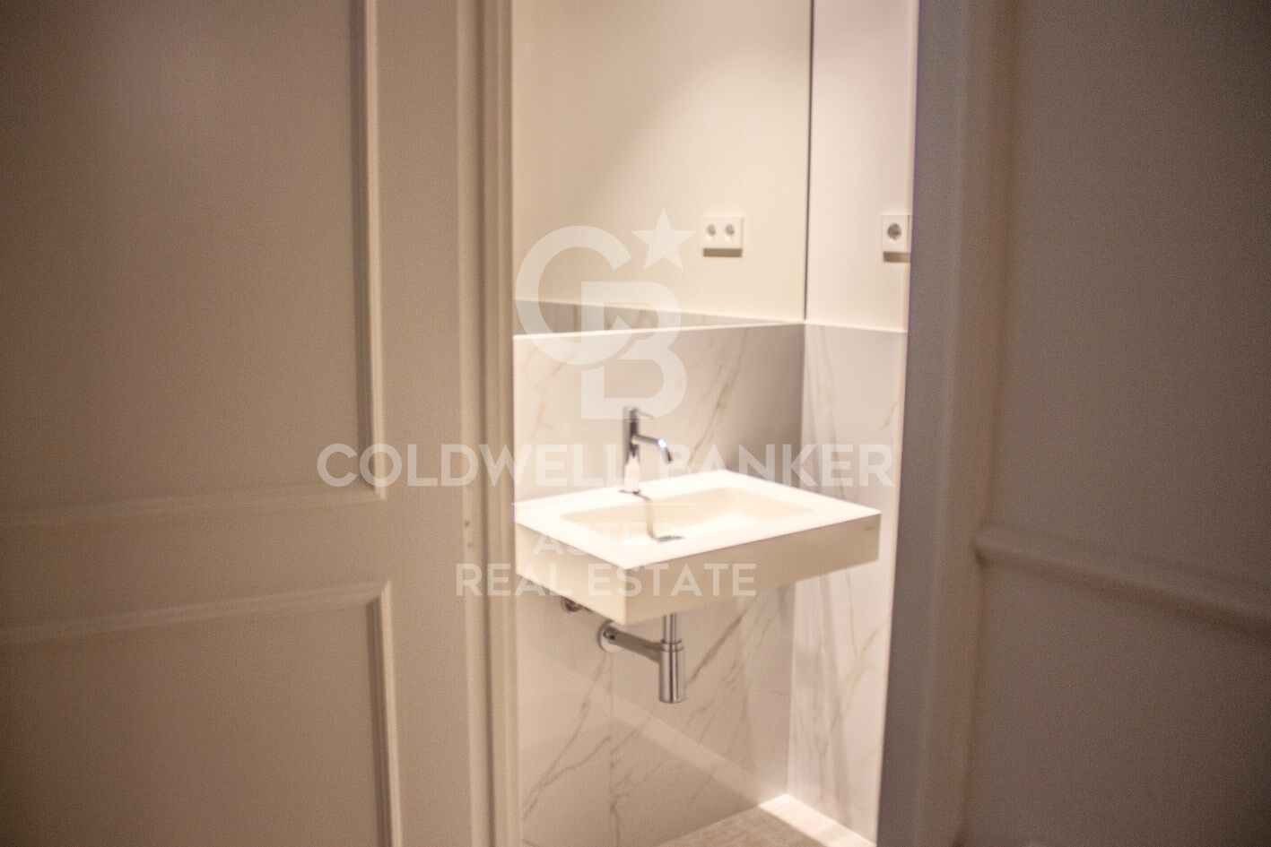 Triplex à Barcelona, Espagne 2 chambres, 118 m2 No. 178975