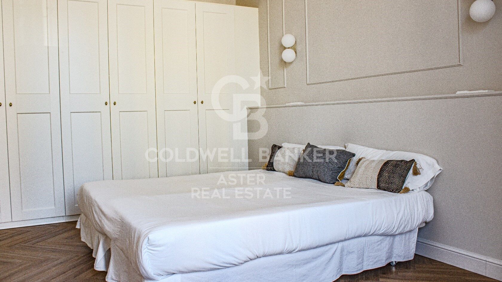 Triplex à Barcelona, Espagne 2 chambres, 118 m2 No. 178975
