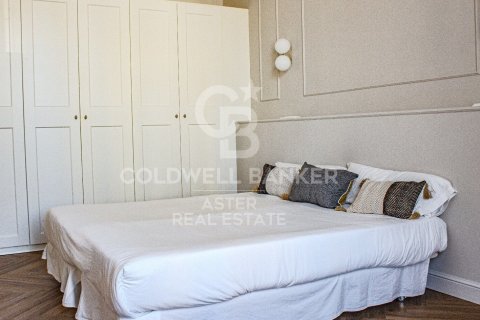 Kolmio myytävänä Barcelona, Espanja, 2 makuuhuonetta, 118 m2 No. 178975 - kuva 4