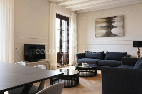 Kolmio Barcelona, Espanja 2 makuuhuonetta, 86 m2 No. 178973