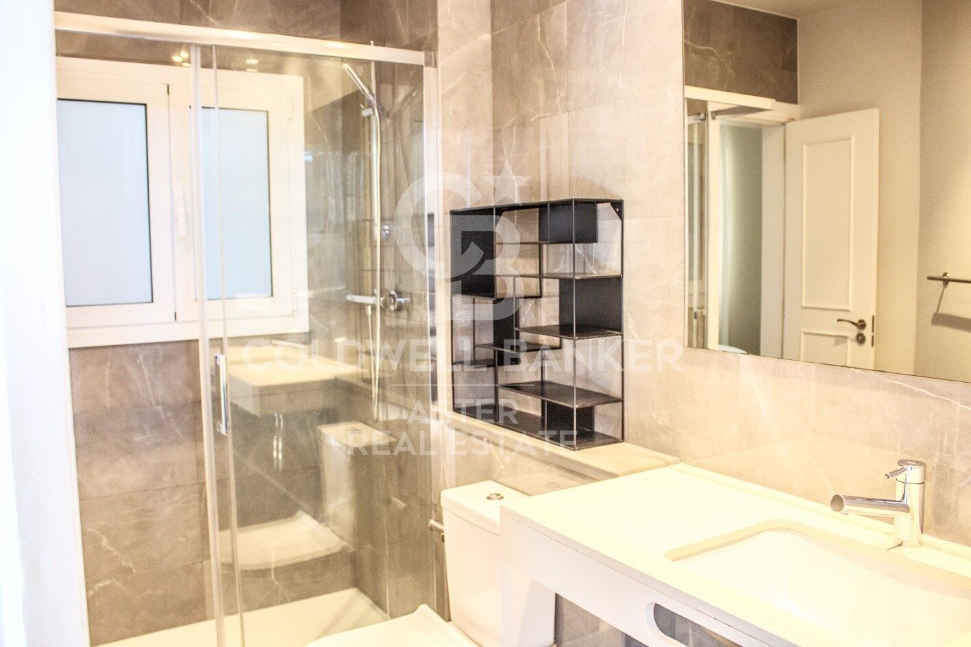 Triplex à Barcelona, Espagne 2 chambres, 86 m2 No. 178973