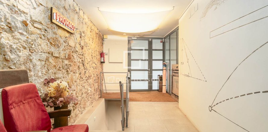 Wohnung in Barcelona, Spanien 1 Schlafzimmer, 218 m2 Nr. 150262