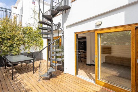 Penthouse à vendre à Barcelona, Espagne, 2 chambres, 75 m2 No. 150263 - photo 2