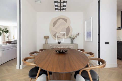 Villa for sale in Barcelona, Spain 5 bedrooms, 580 sq.m. No. 150261 - photo 10