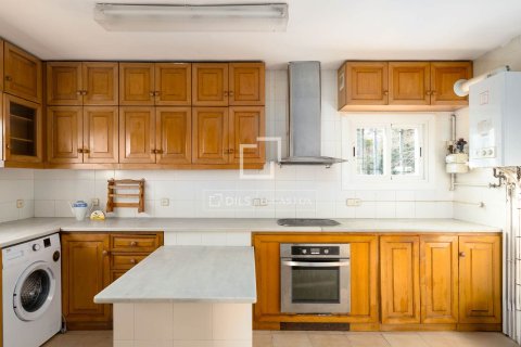 Villa for sale in Alella, Barcelona, Spain 3 bedrooms, 193 sq.m. No. 150260 - photo 6