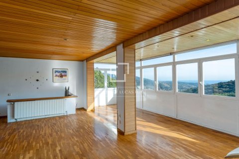 Villa for sale in Alella, Barcelona, Spain 3 bedrooms, 193 sq.m. No. 150260 - photo 5