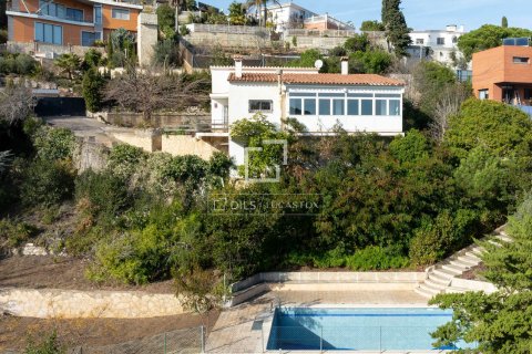 Villa in Alella, Barcelona, Spain 3 bedrooms, 193 sq.m. No. 150260