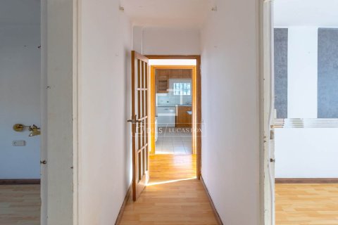 Villa for sale in Alella, Barcelona, Spain 3 bedrooms, 193 sq.m. No. 150260 - photo 13