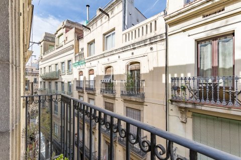 Apartamento en venta en Barcelona, España 2 dormitorios, 80 m2 No. 150264 - foto 6