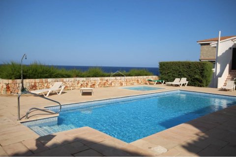 Huoneisto myytävänä Ciutadella De Menorca, Menorca, Espanja, 1 makuuhuone, 41 m2 No. 155177 - kuva 2