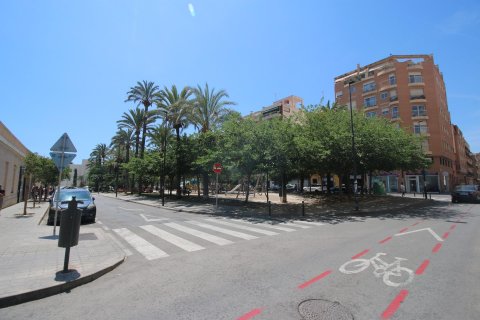 Gewerbeimmobilien zum Verkauf Alicante, Spanien 24 Schlafzimmer, 1280 m2 Nr. 116787 - Foto 8