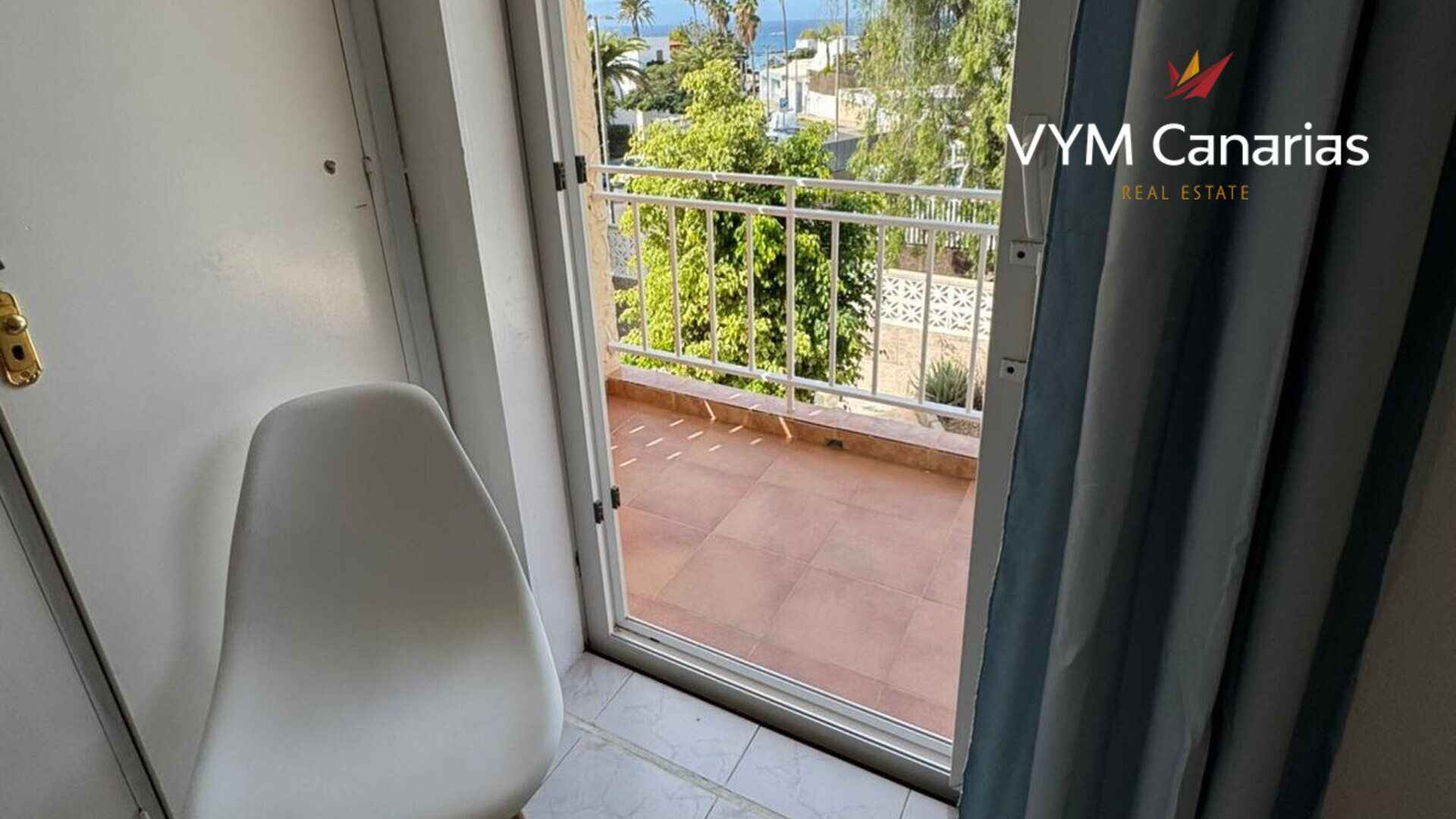 Villa in Playa de las Americas, Tenerife, Spain 4 bedrooms, 97 sq.m. No. 182705