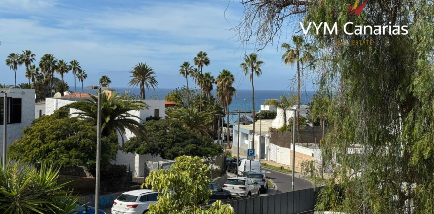 Villa à Playa de las Americas, Tenerife, Espagne 4 chambres, 97 m2 No. 182705