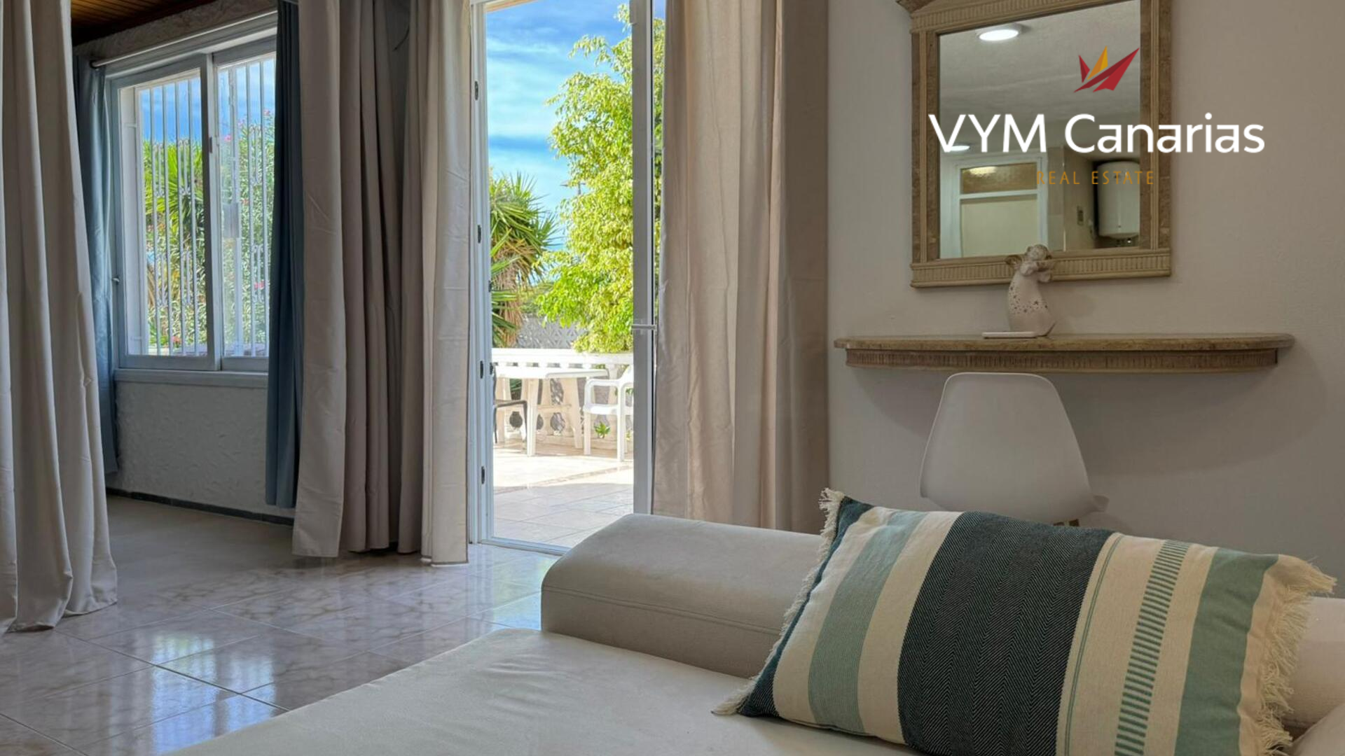 Villa in Playa de las Americas, Tenerife, Spain 4 bedrooms, 97 sq.m. No. 182705