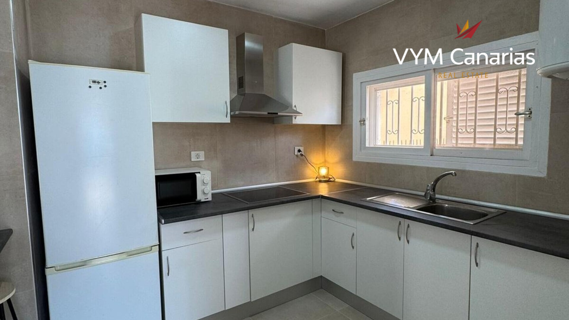 Villa in Playa de las Americas, Tenerife, Spain 4 bedrooms, 97 sq.m. No. 182705