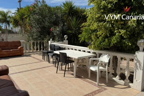 Villa à vendre à Playa de las Americas, Tenerife, Espagne, 4 chambres, 97 m2 No. 182705 - photo 29