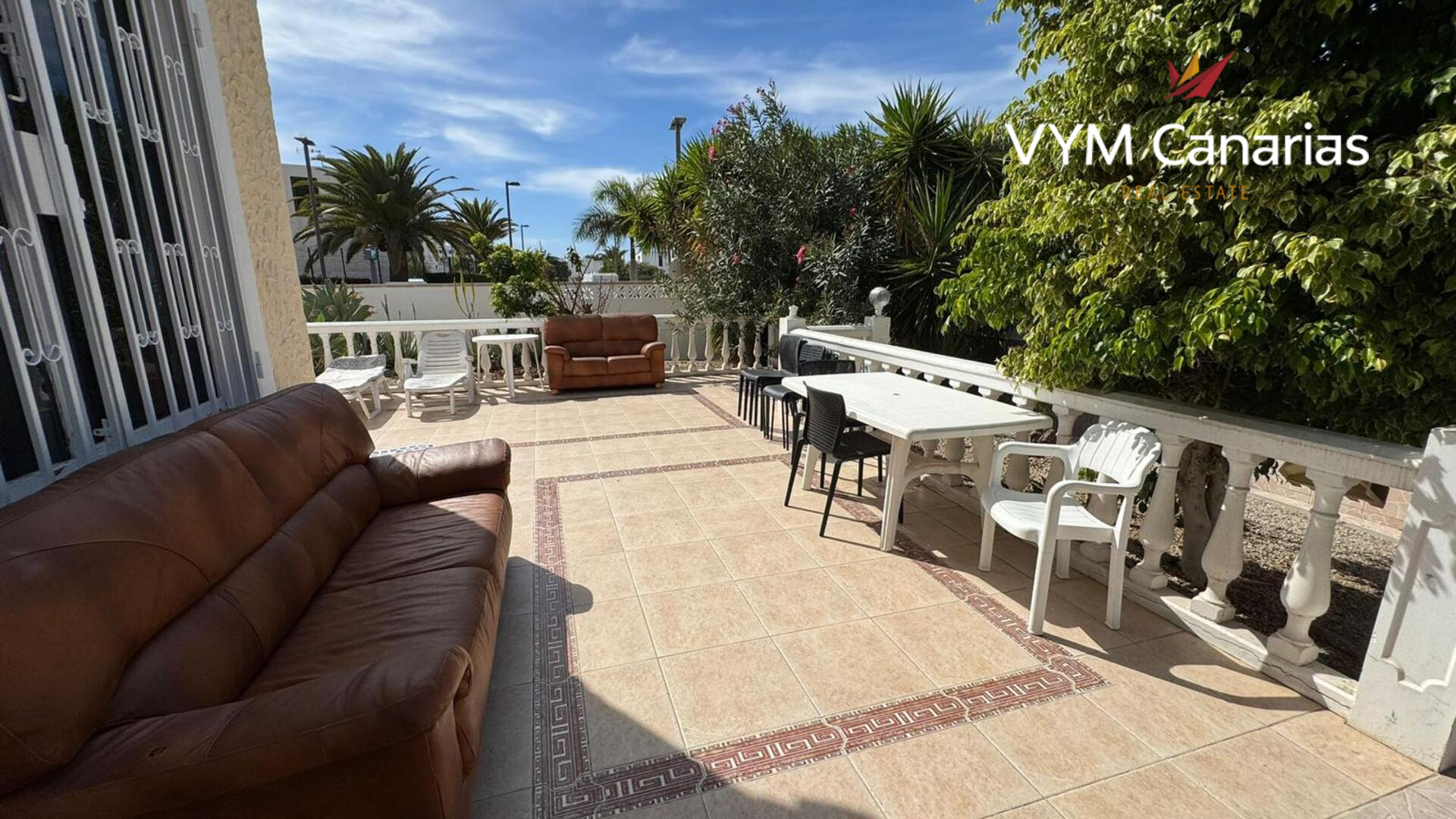 Villa in Playa de las Americas, Tenerife, Spain 4 bedrooms, 97 sq.m. No. 182705