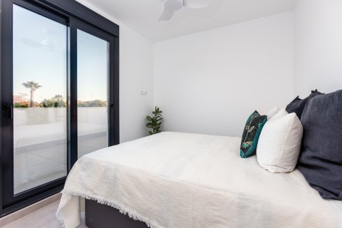 Villa for sale Pilar de la Horadada, Alicante, Spain 3 bedrooms, 151 sq.m. No. 133185 - photo 8