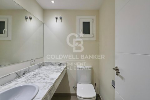 Huoneisto vuokrattavana Barcelona, Espanja, 5 makuuhuonetta, 250 m2 No. 160454 - kuva 13